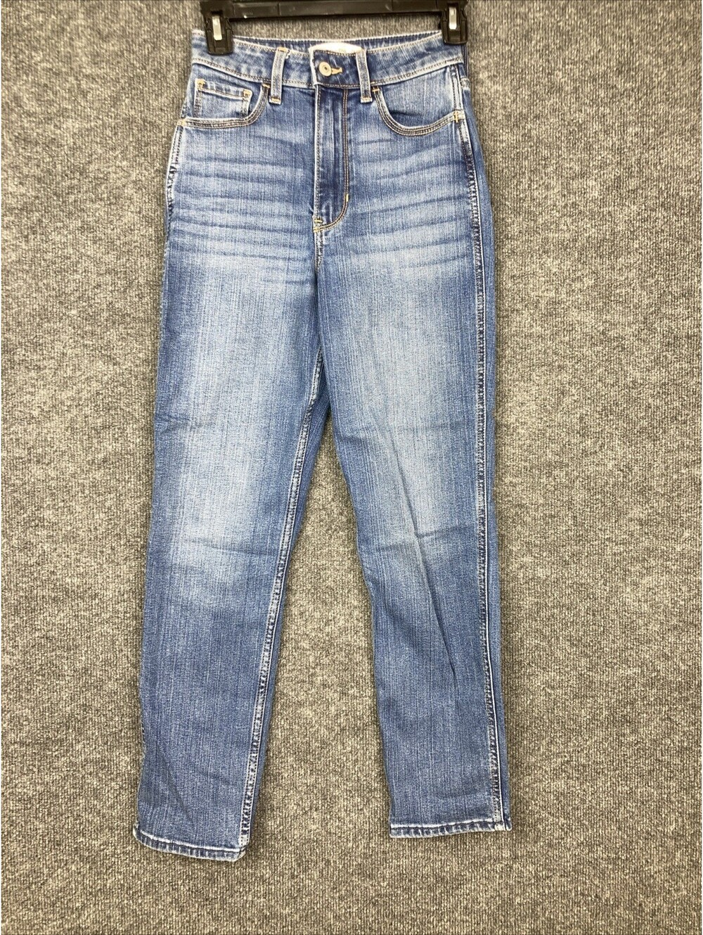 Abercrombie & Fitch Size 24/00R The Mom High Rise Medium Wash Jeans EUC